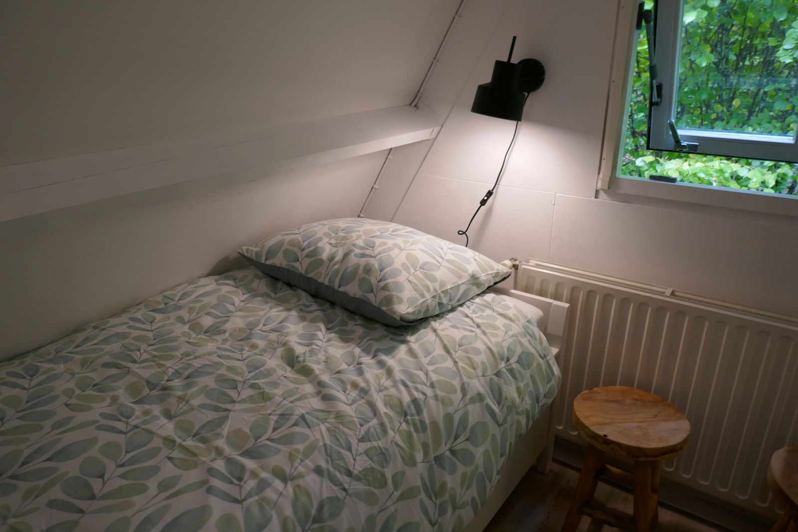 Slaapkamer met 2 losse bedden